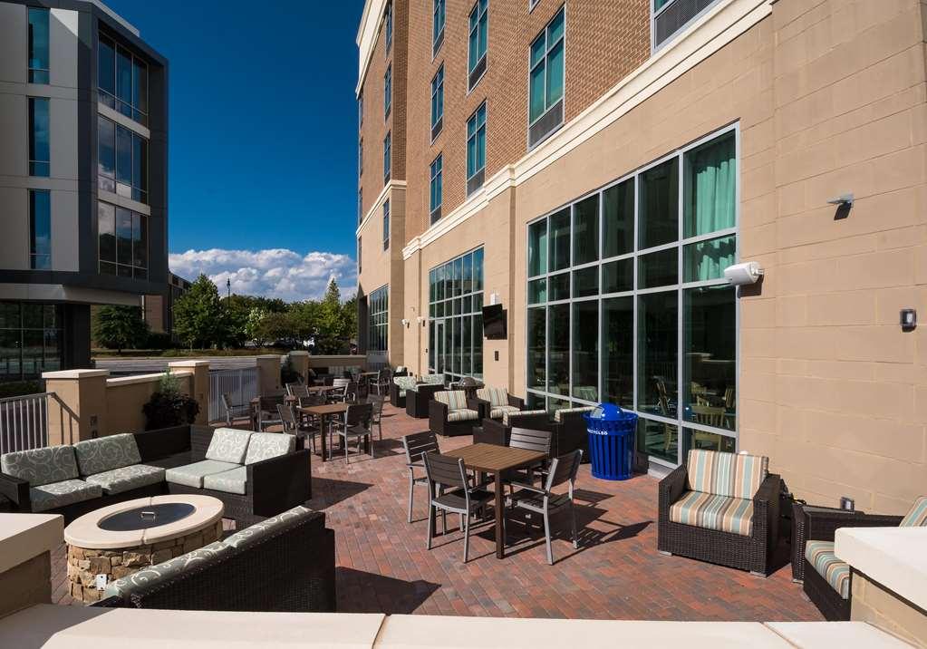 Hilton Garden Inn Asheville Downtown Exterior photo