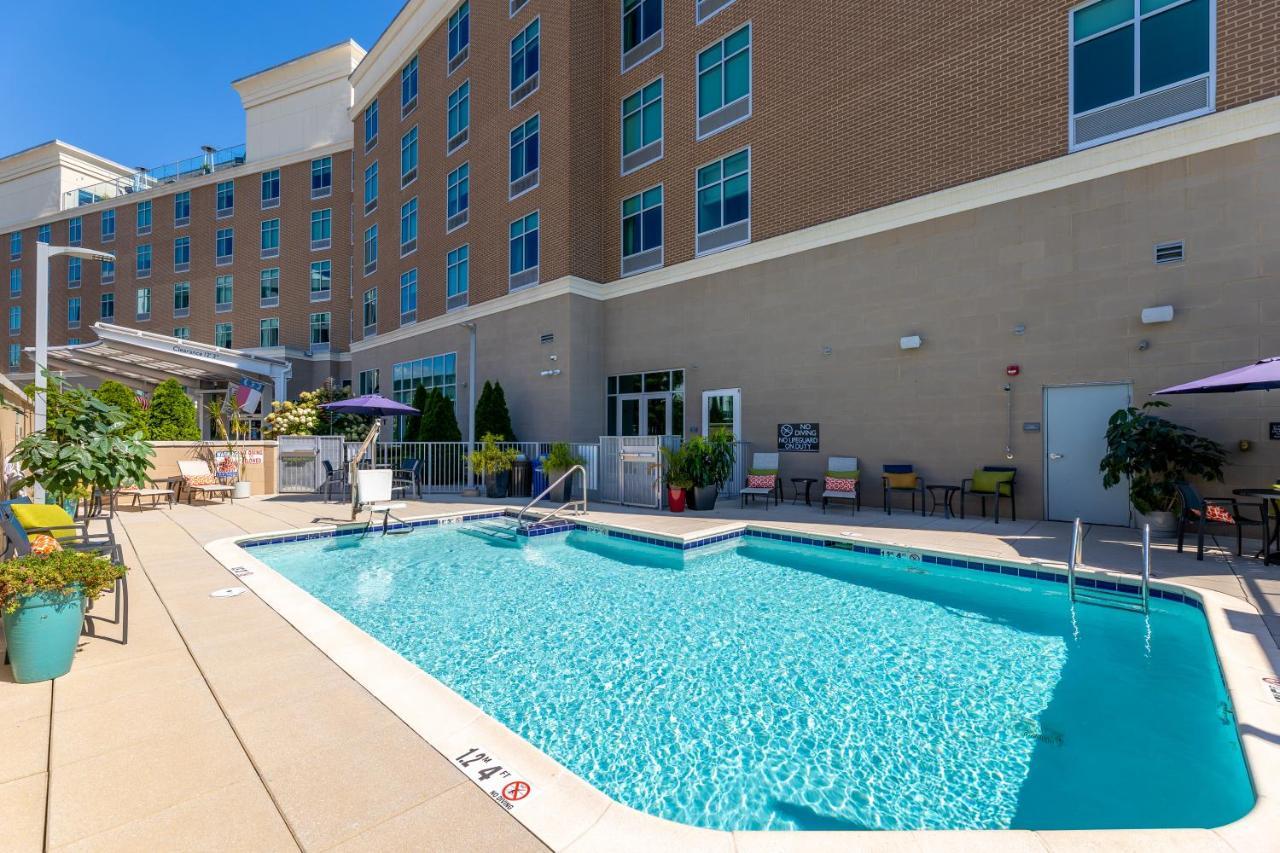 Hilton Garden Inn Asheville Downtown Exterior photo